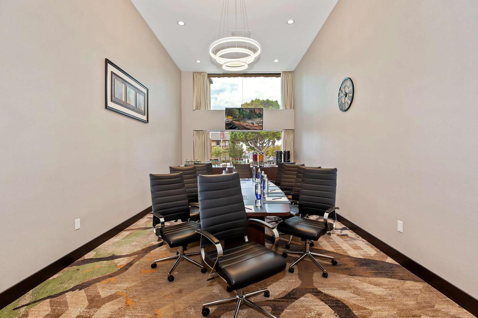 Doubletree By Hilton Whittier Hotell Exteriör bild