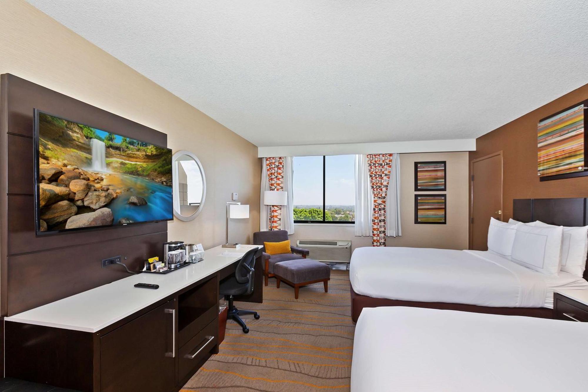 Doubletree By Hilton Whittier Hotell Exteriör bild