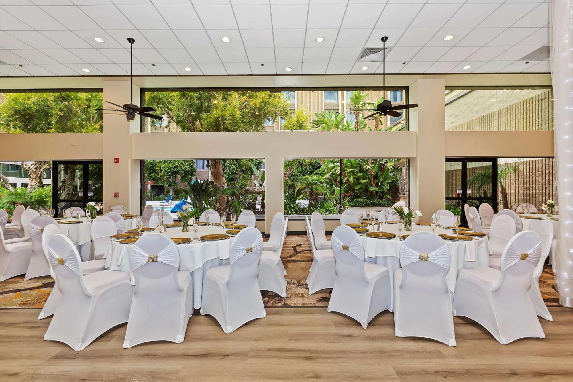 Doubletree By Hilton Whittier Hotell Exteriör bild