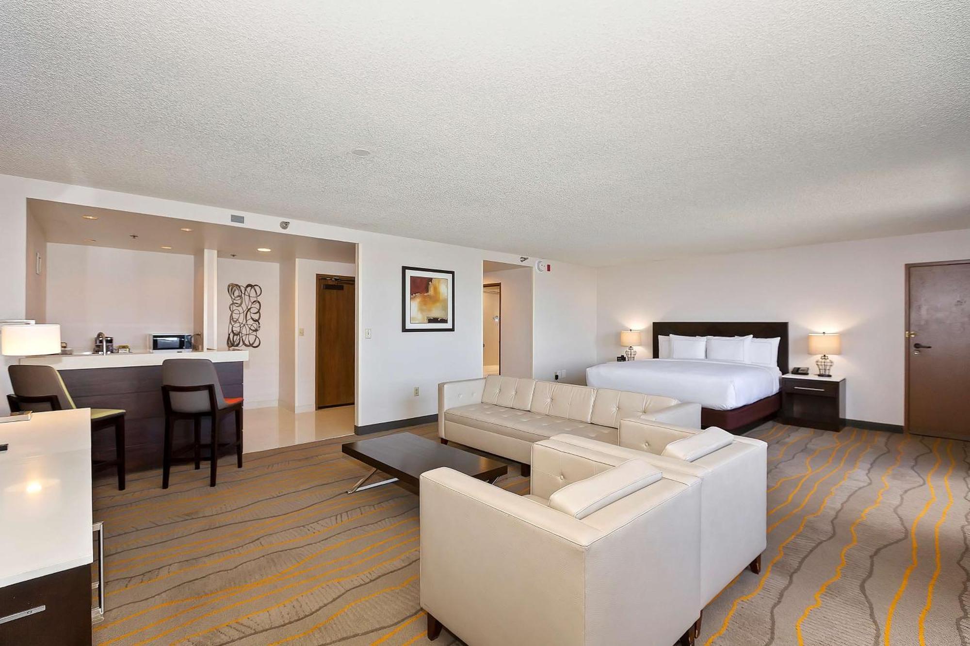 Doubletree By Hilton Whittier Hotell Exteriör bild