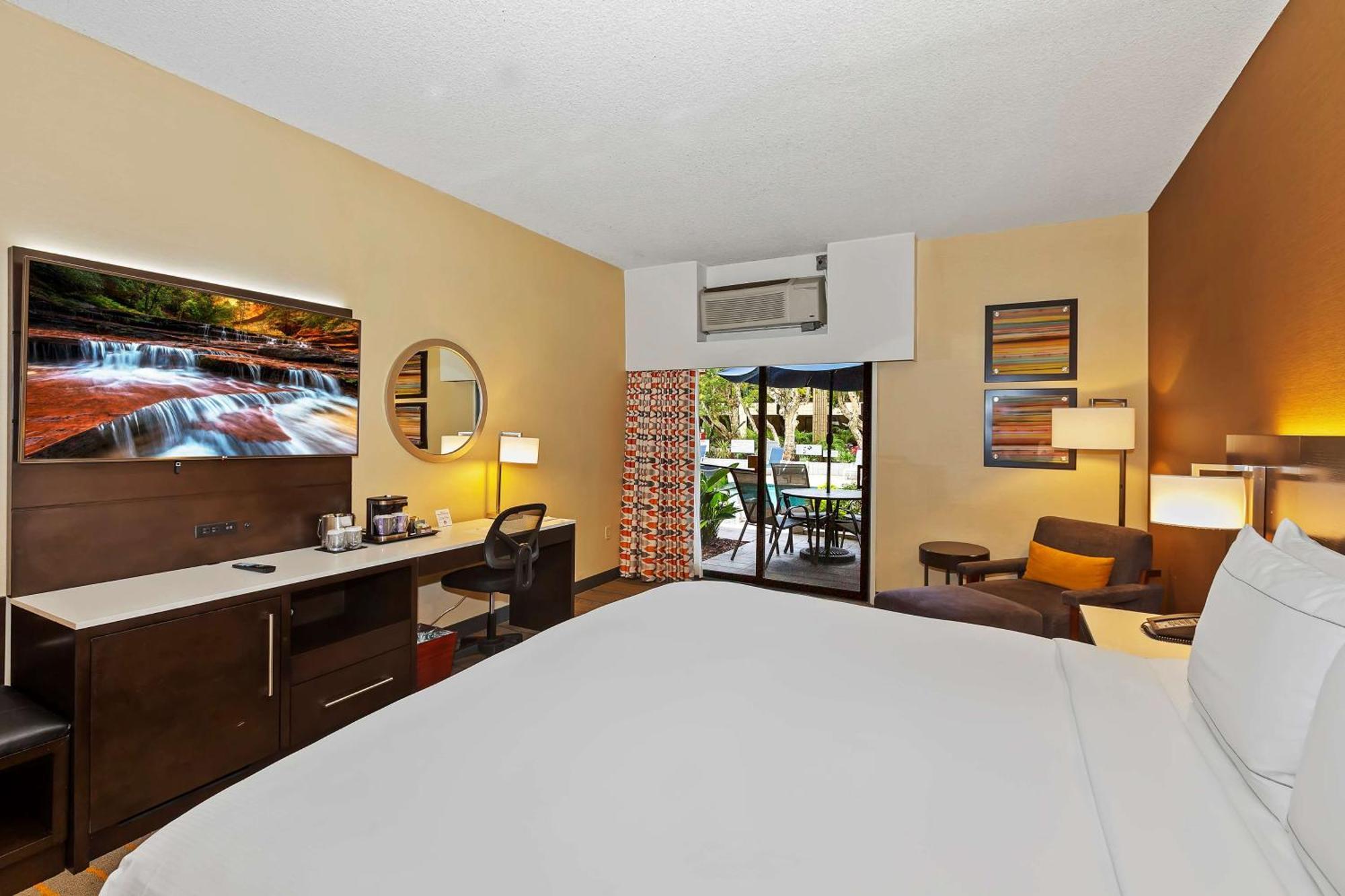 Doubletree By Hilton Whittier Hotell Exteriör bild